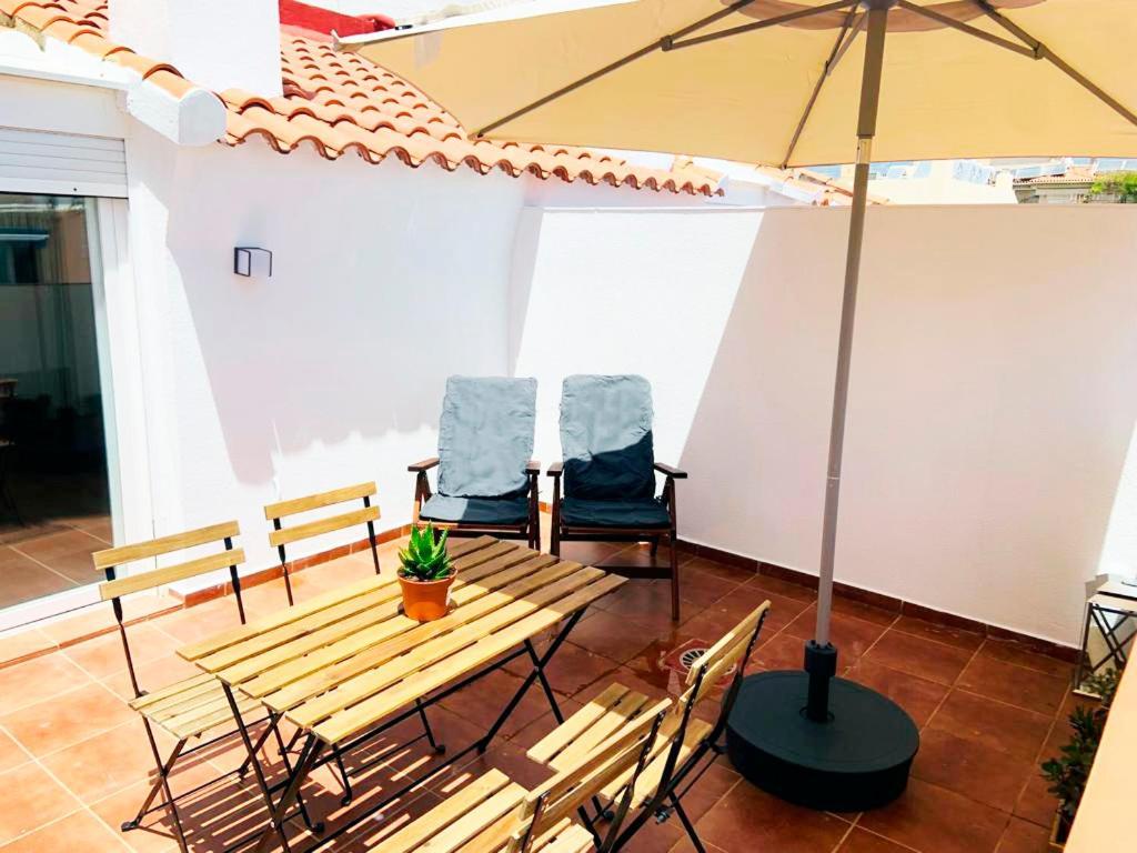 Апартаменты Atico Duplex Centro Фуэнхирола Экстерьер фото